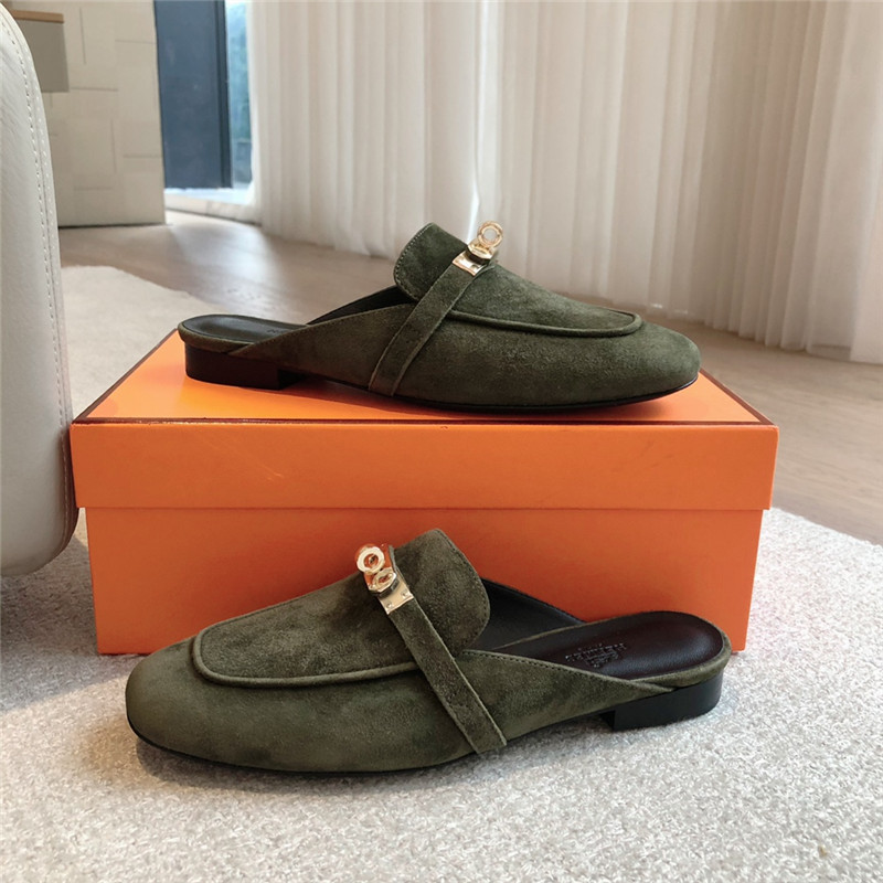 H**me5 kelly buckle oz mule in vert forêt suede