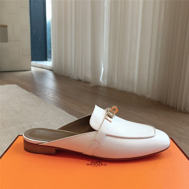 H**me5 kelly buckle oz mule in white calfskin
