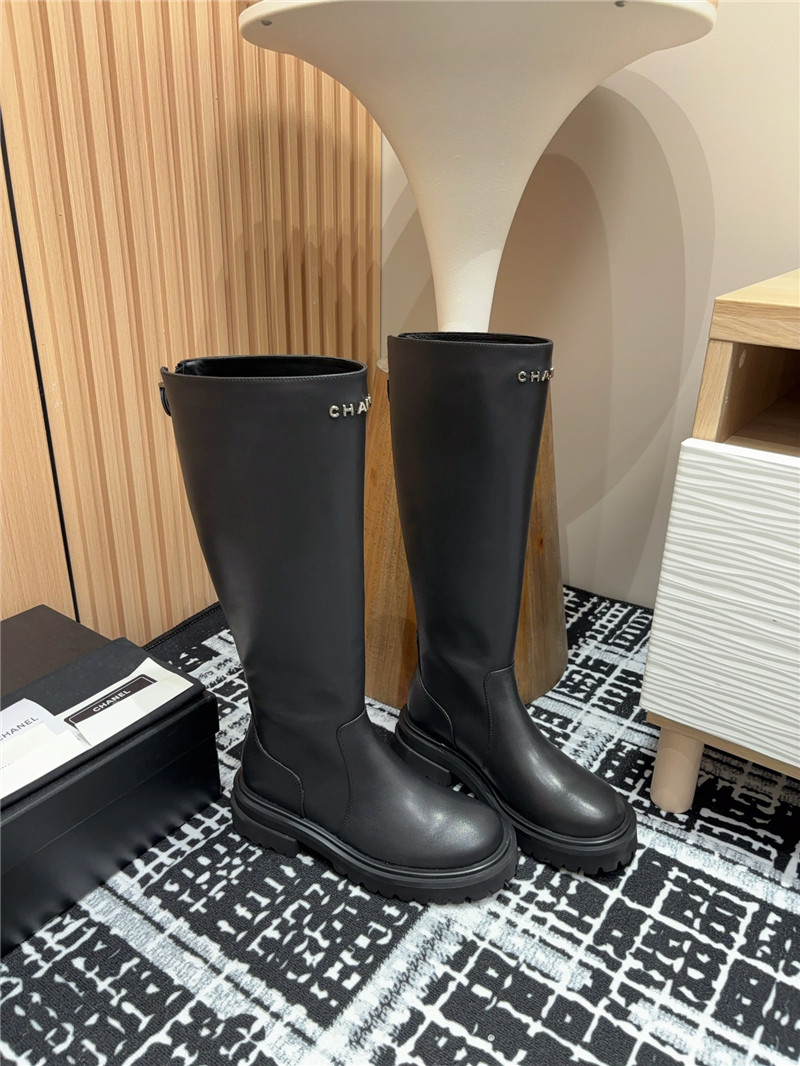 Ch**el calfskin keen high boots
