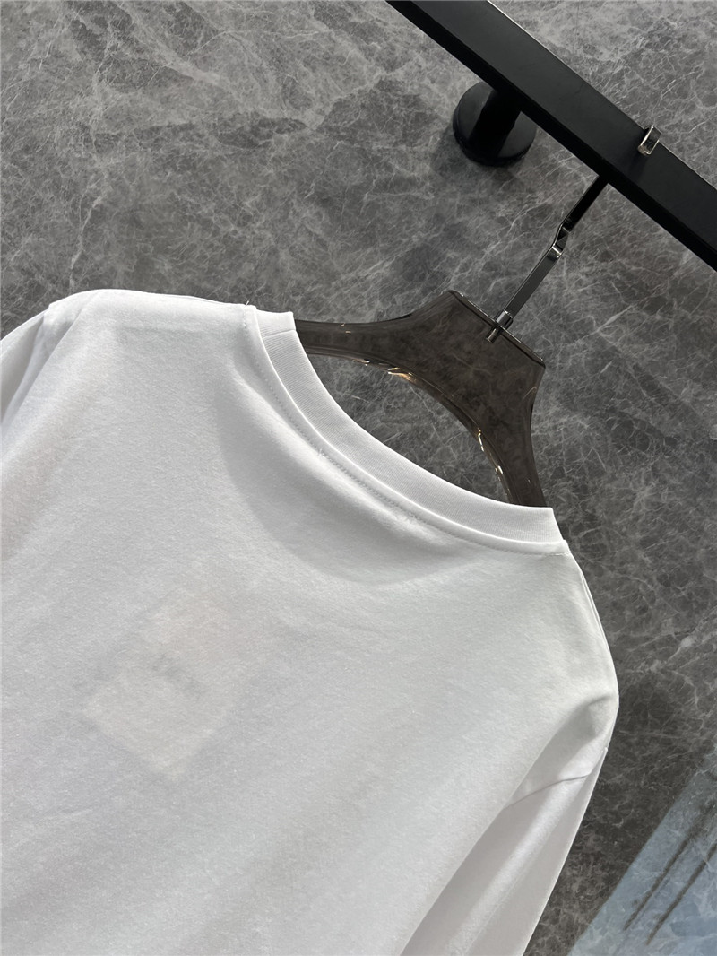 D10r round neck long sleeve t-shirt