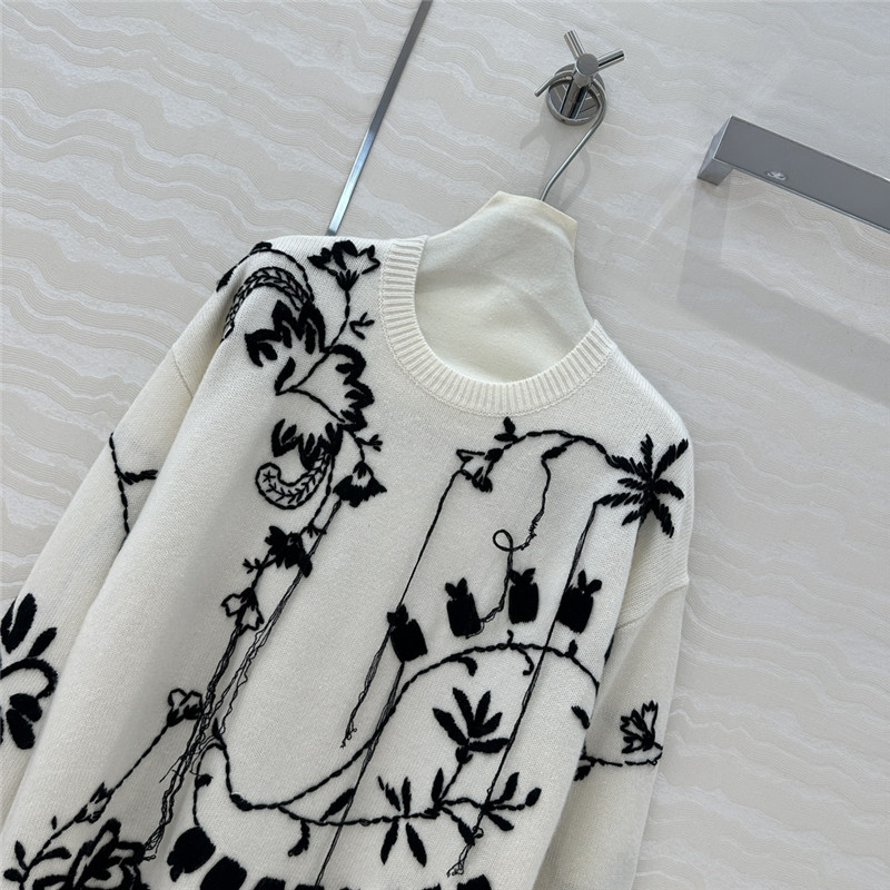 Vanitoo Embroidered Cashmere Dress White
