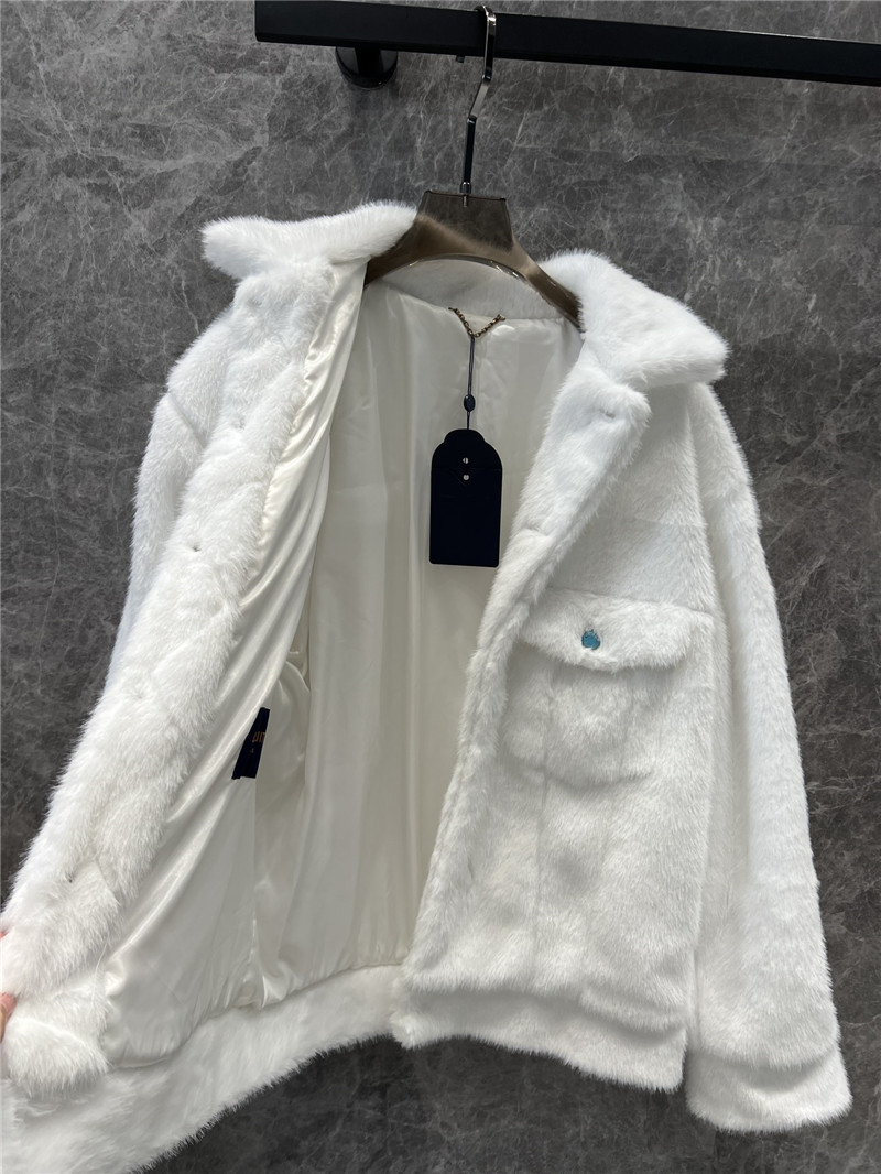 l0vis Vvtt0n lv eco-friendly fleece jacket