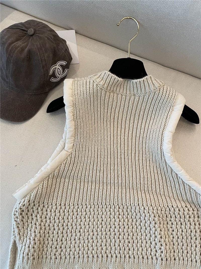 Ch**el new knitted vest