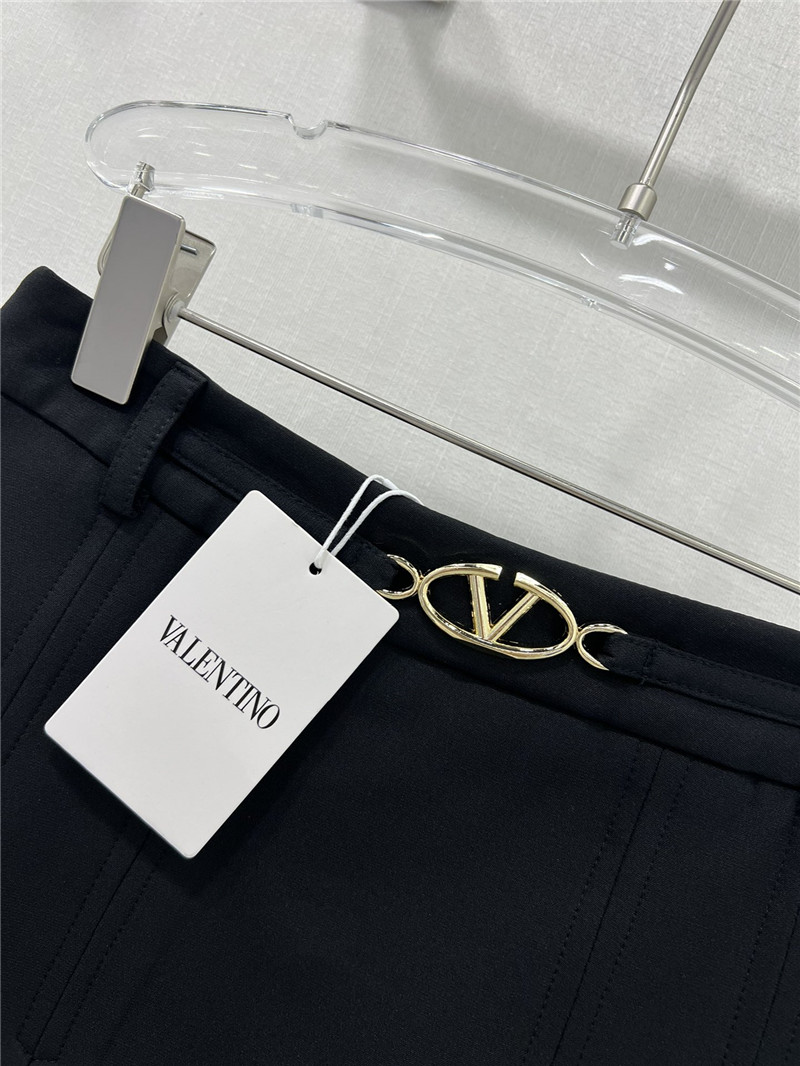 Va1e*ntin0 vintage pleated skirt
