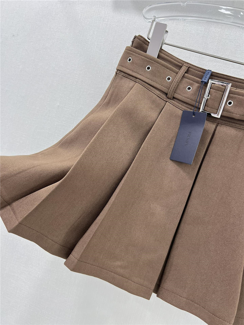 Pra*a pleated skirt