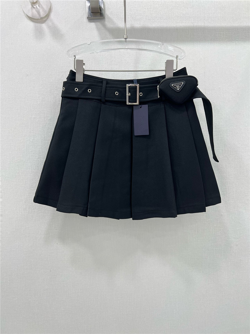 Pra*a pleated skirt