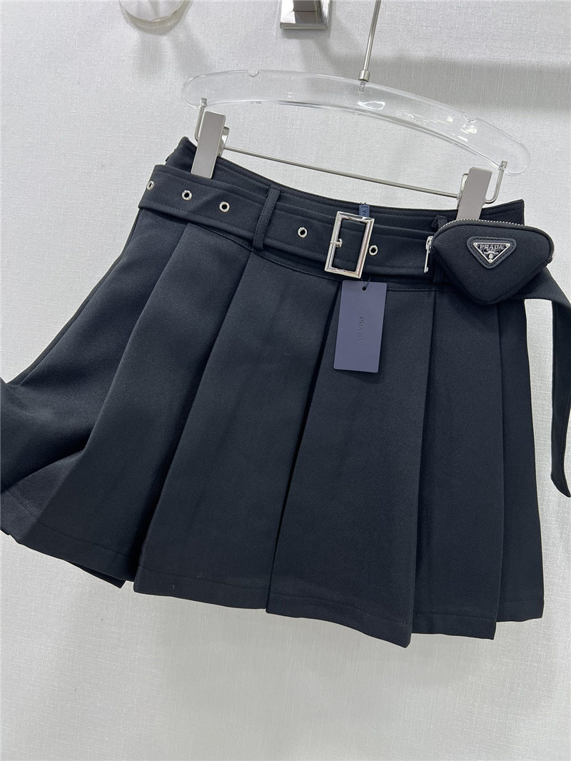 Pra*a pleated skirt