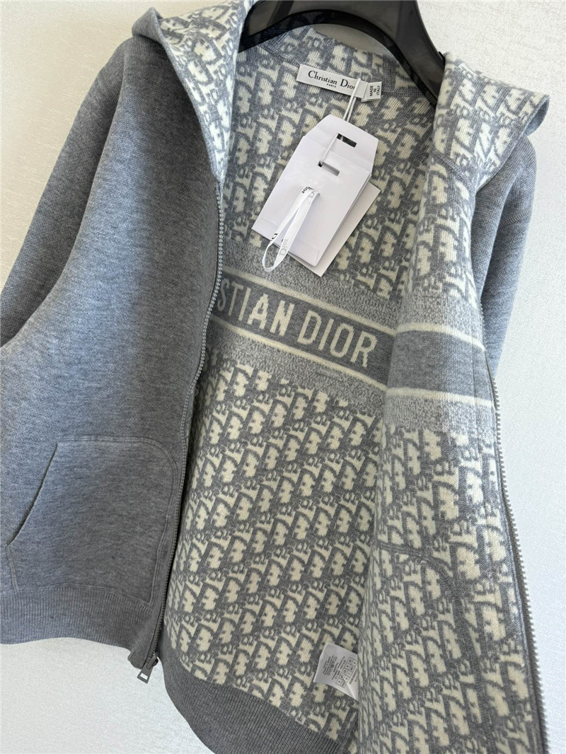 D10r reversible jacket