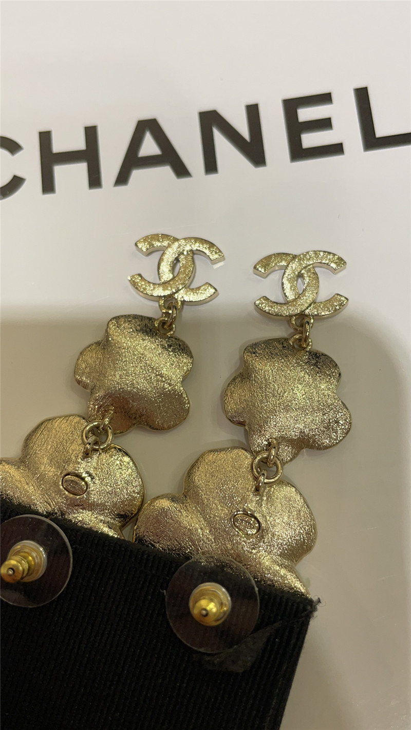 Ch**el new earrings
