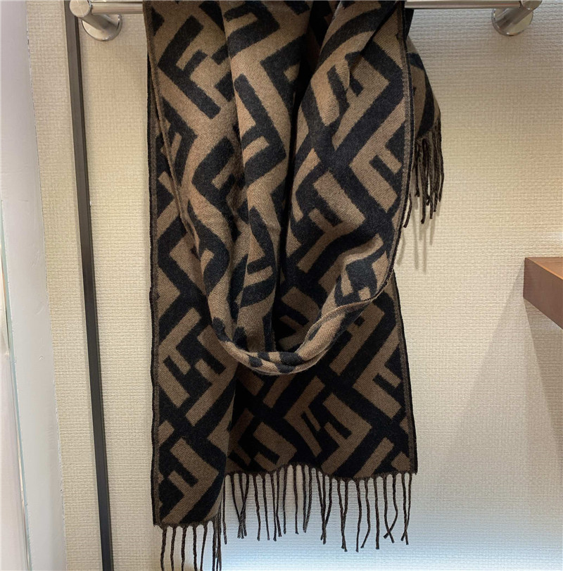F**di cashmere scarf shawl