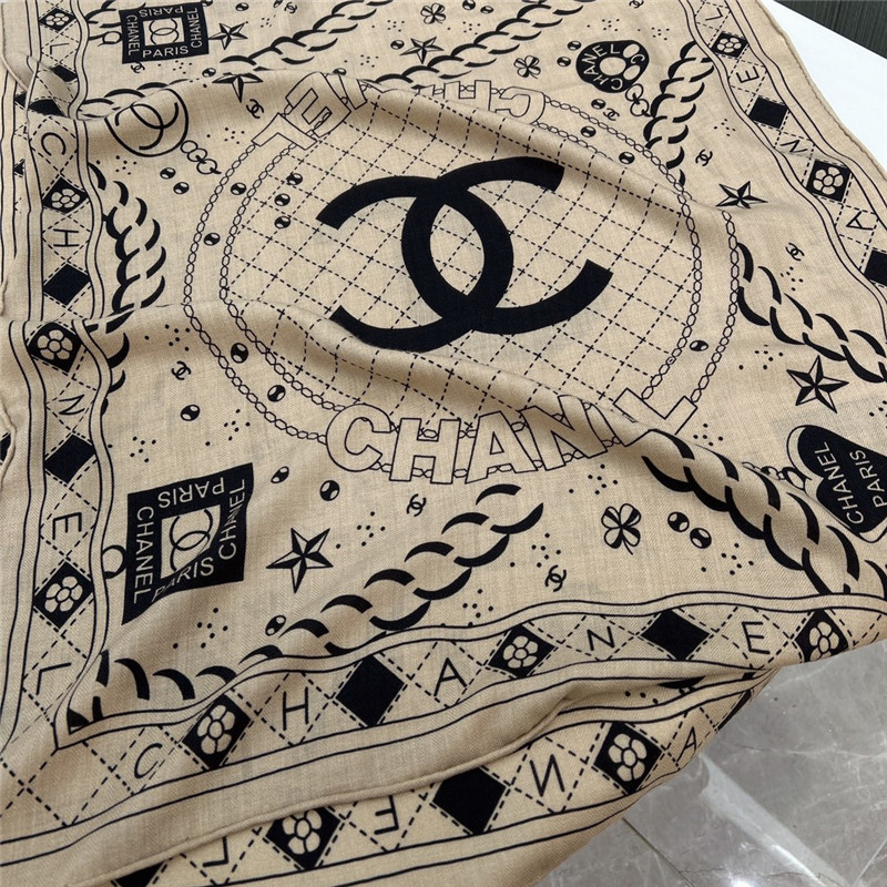 Ch**el chain logo long scarf