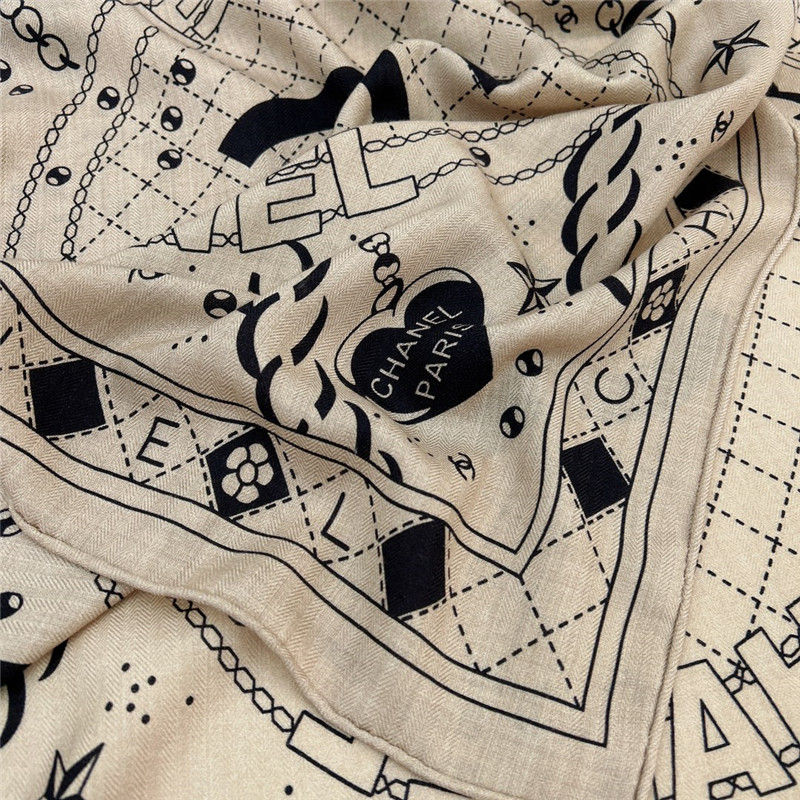 Ch**el chain logo long scarf