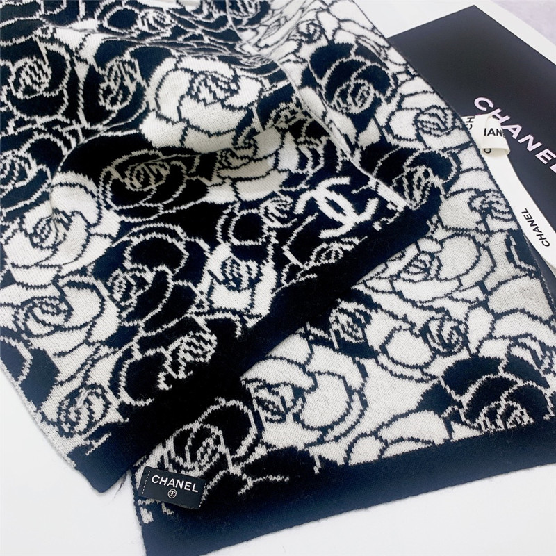 Ch**el camellia scarf