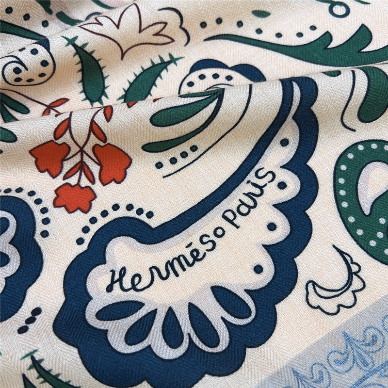 H**me5 double-sided silk scarf