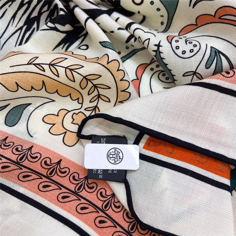 H**me5 double-sided silk scarf