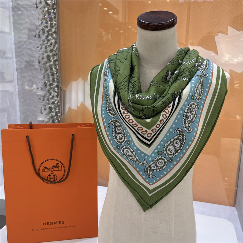 H**me5 140cm shawl