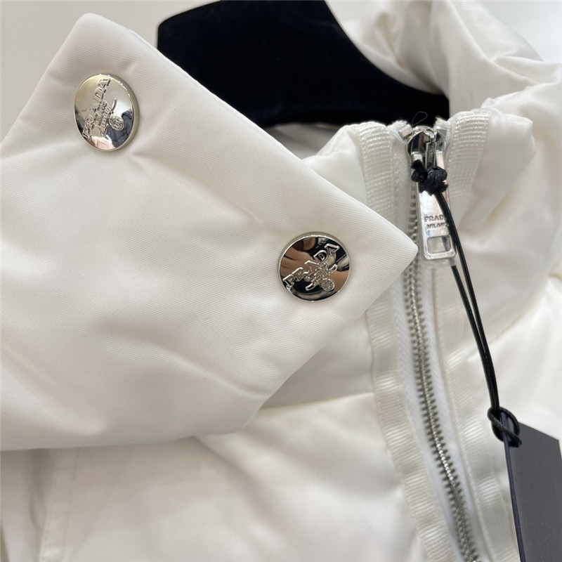 Pra*a hooded down jacket