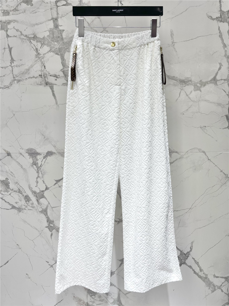 l0vis Vvtt0n lv casual pants