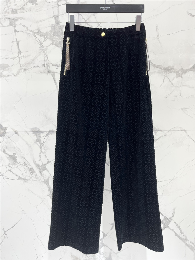 l0vis Vvtt0n lv casual pants