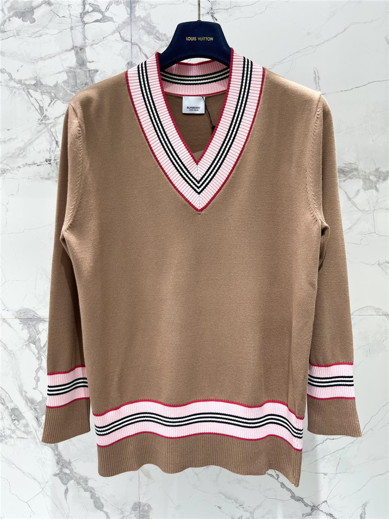 Bv*b*rry v-neck belt strap skirt rib sweater beige