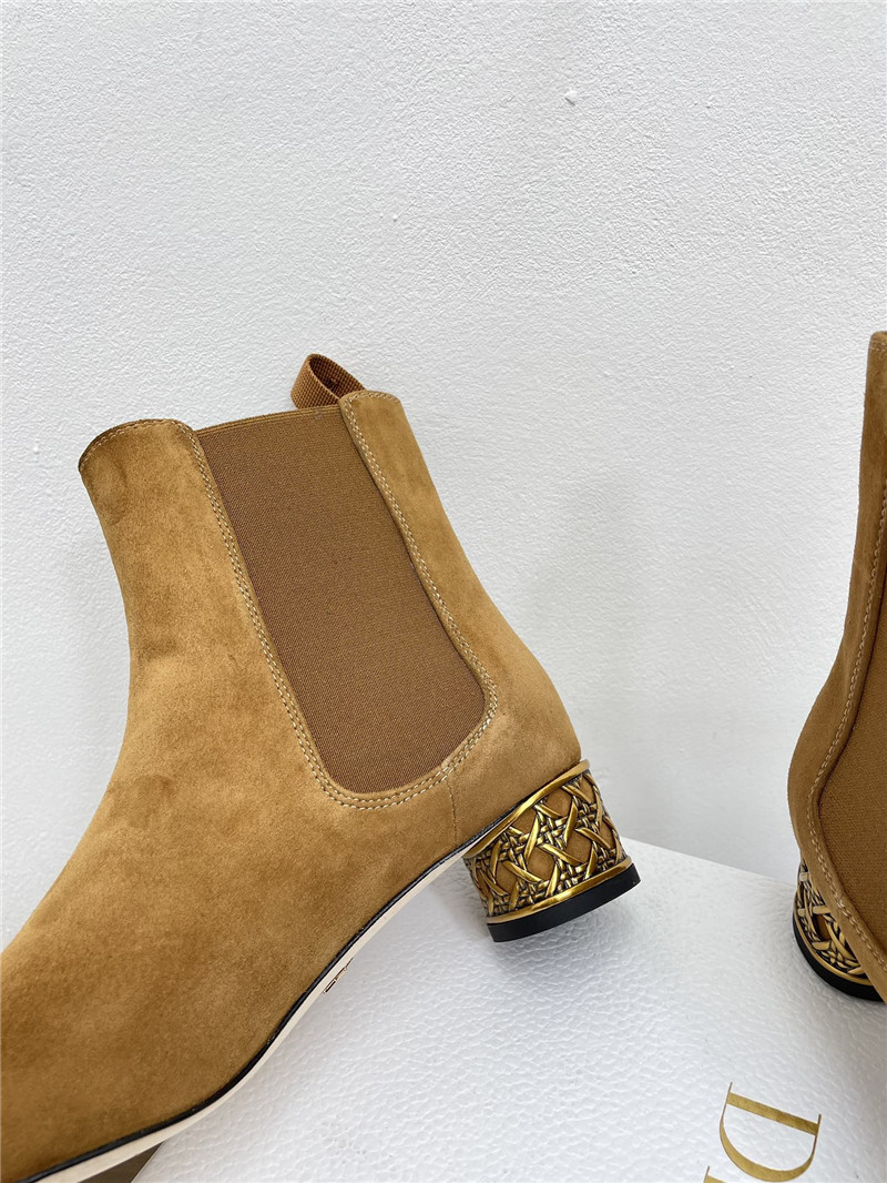 D10r icon 40mm brown suede ankle boots