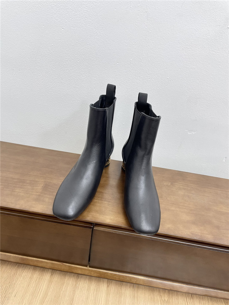 D10r icon 40mm heeled ankle boots