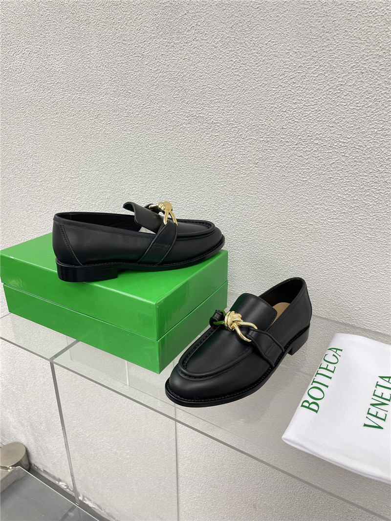 b0tt*ga Ven*ta astaire metallic loafer in black calfskin