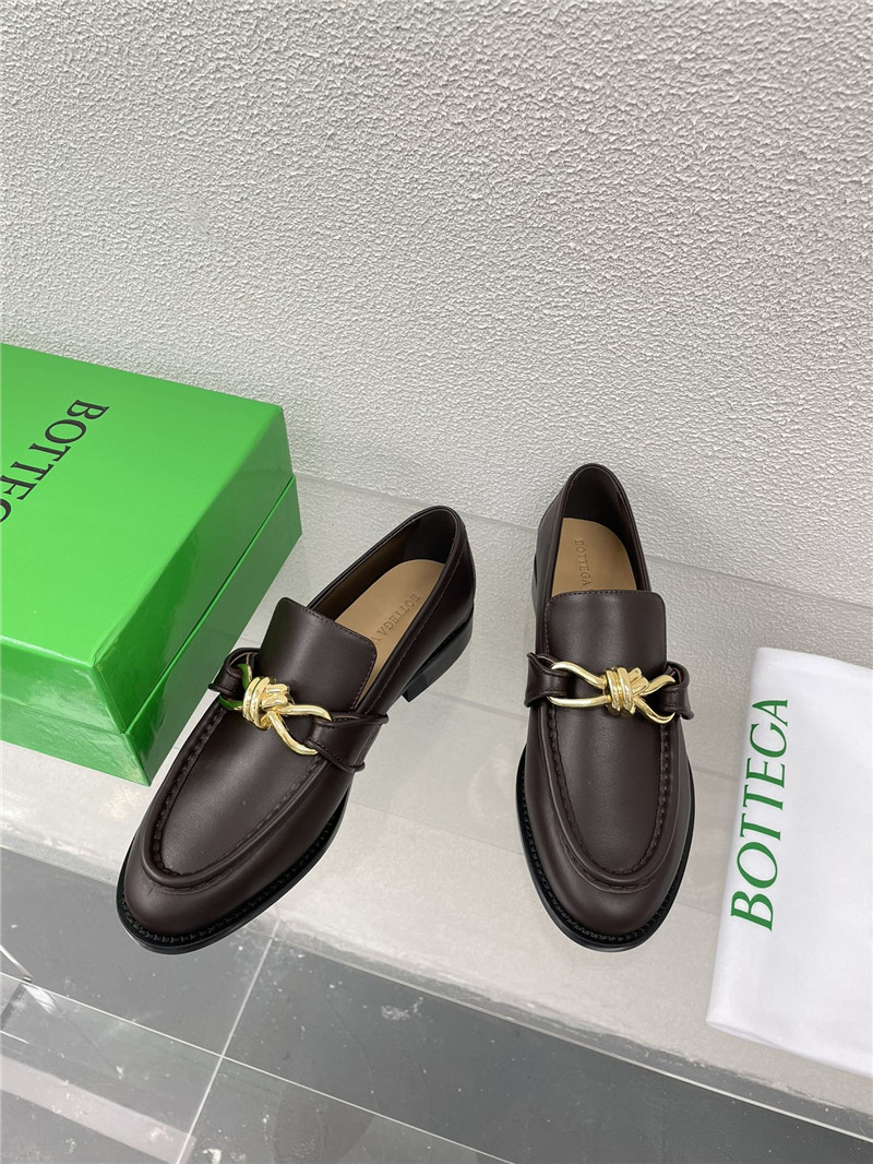b0tt*ga Ven*ta astaire metallic loafer in fondant calfskin