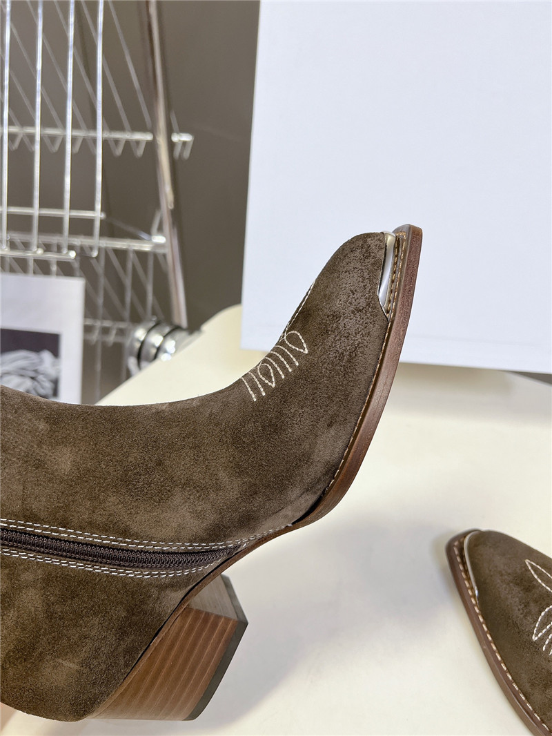 Ce1i*e bronze suede western boots