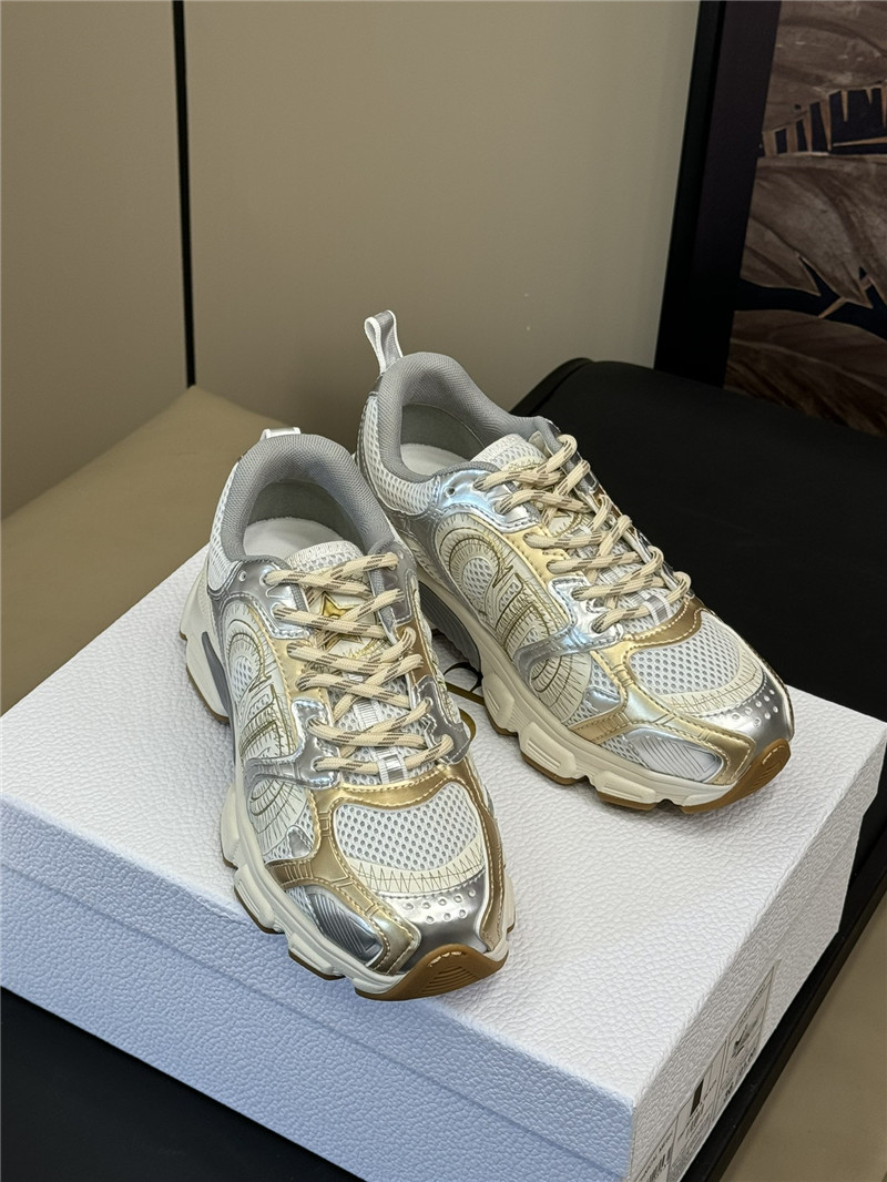 D10r vibe sneaker gold