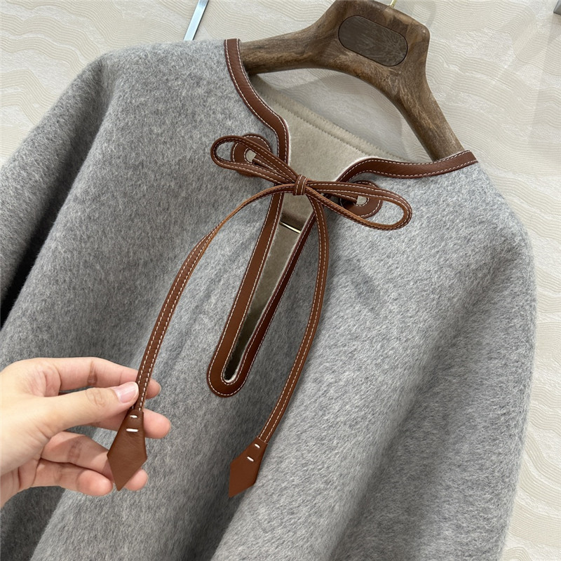 L0r0 P1ana cashmere cape