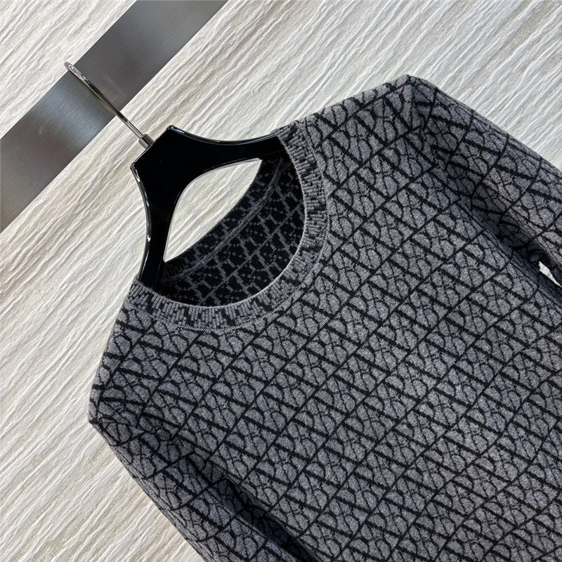 Va1e*ntin0 long sleeve knitted dress