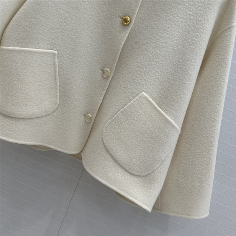 L0ew* short coat