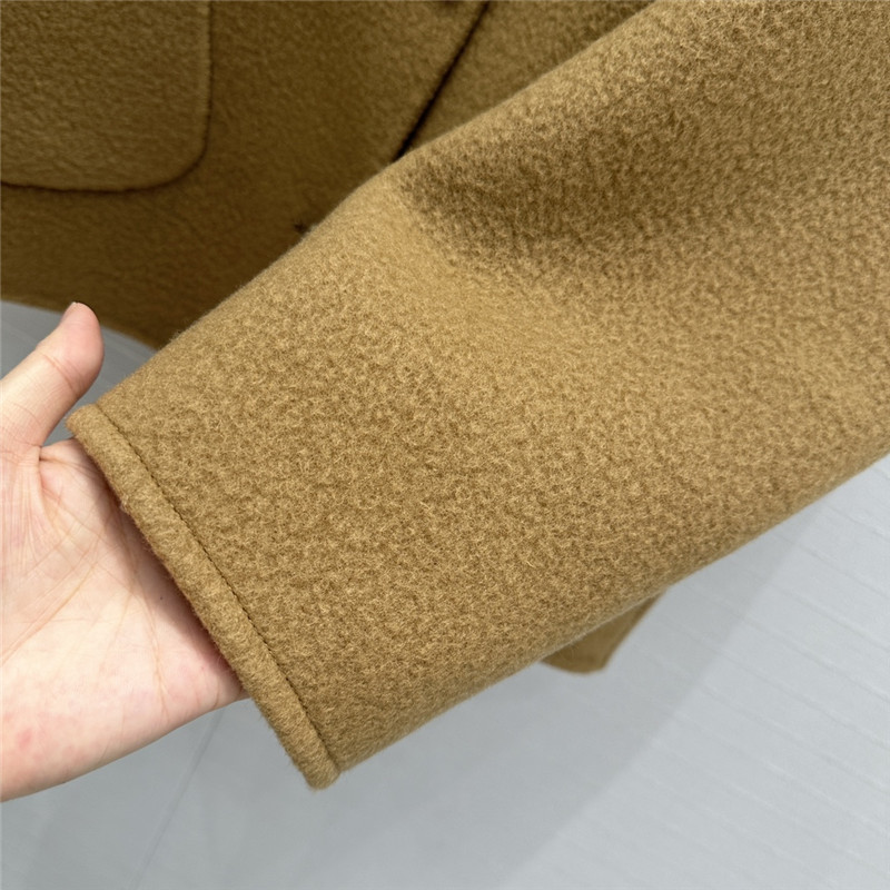 L0ew* short coat