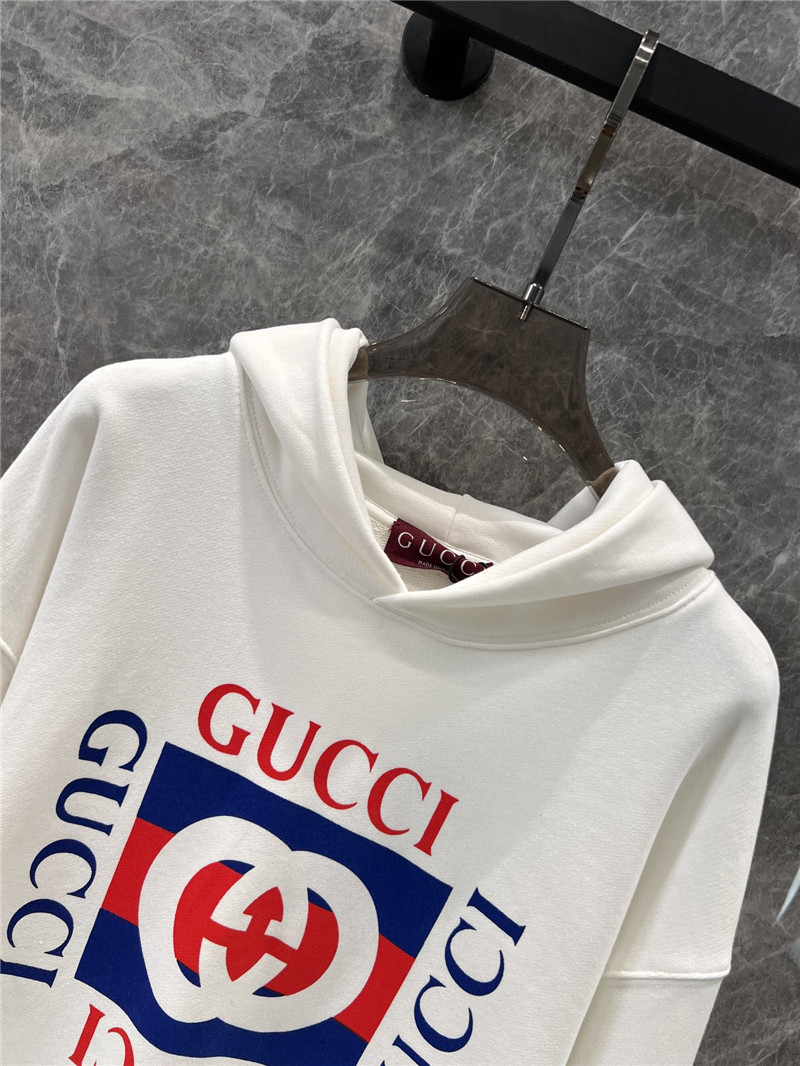 Gvc*1 printed loopback cotton hoodie in white