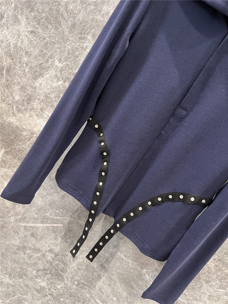 Y51 ribbon long-sleeved t-shirt