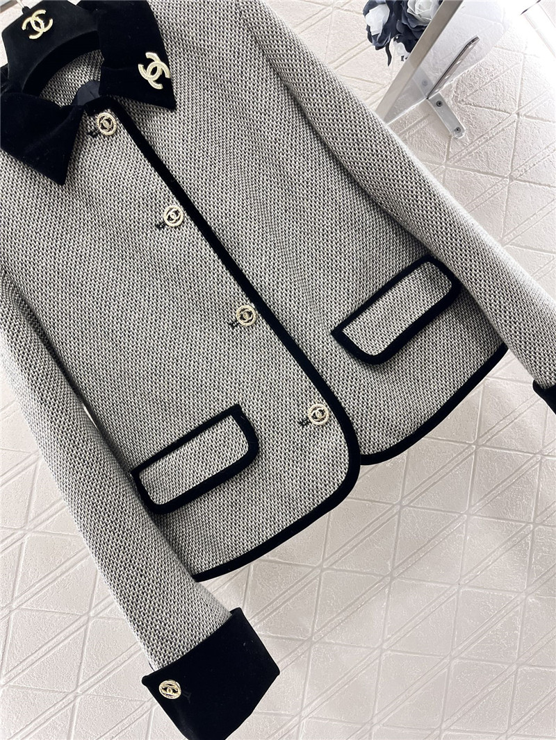 Ch**el wool brooch coat
