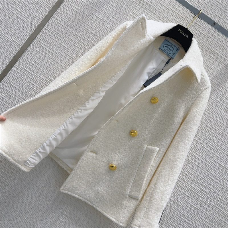 Pra*a new coat