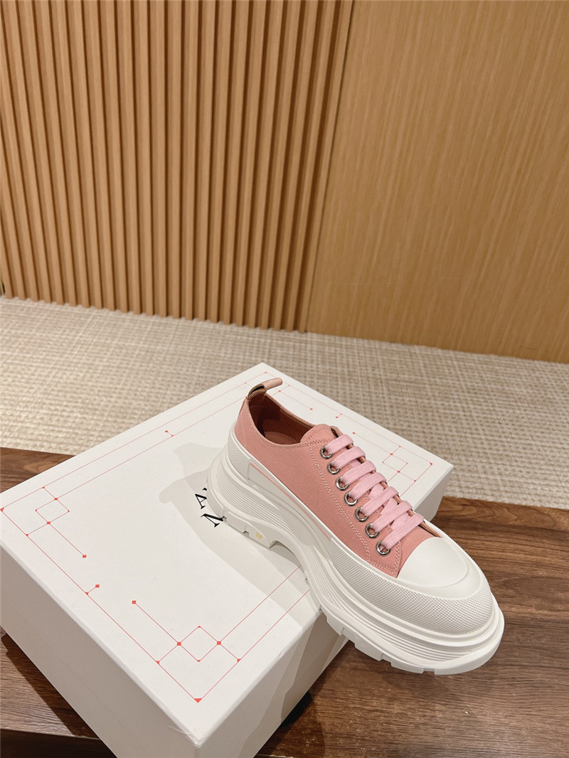 a1exa*der Mcqv*en women’s tread slick platform sneakers