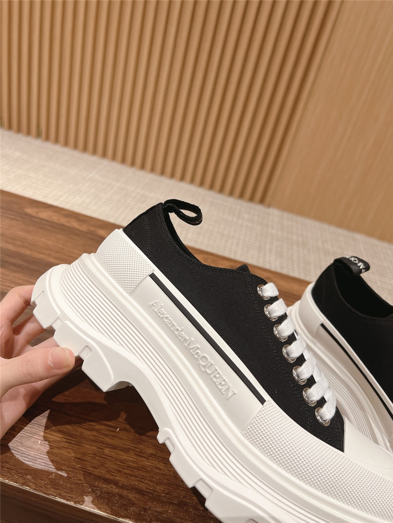 a1exa*der Mcqv*en tread slick lace-up sneakers