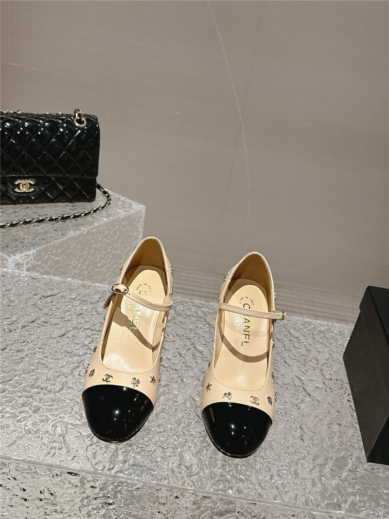 Ch**el embellished mary janes pumps in nude/ black leather