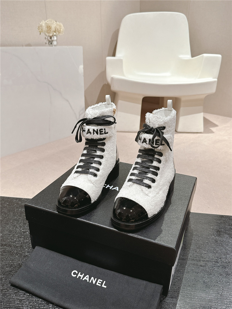 Ch**el patent leather white wool lace-up boot