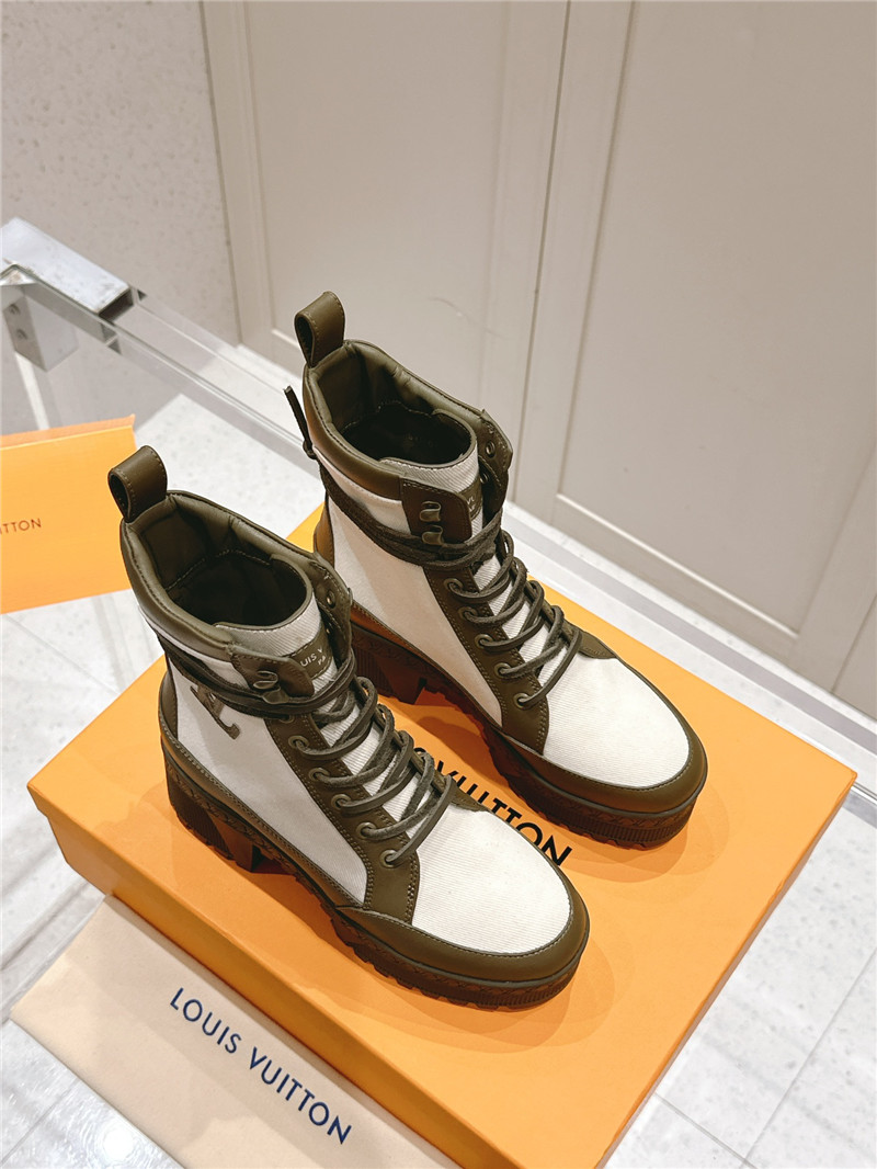 l0vis Vvtt0n green white laureate platform desert boot