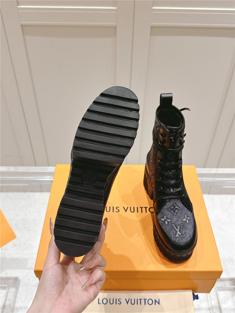 l0vis Vvtt0n laureate platform desert boot