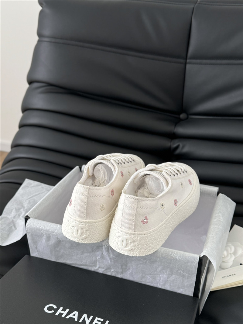 Ch**el lace up low top canvas sneakers