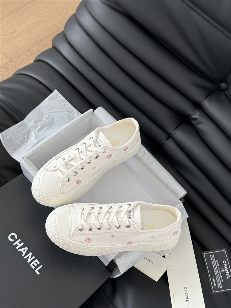 Ch**el lace up low top canvas sneakers