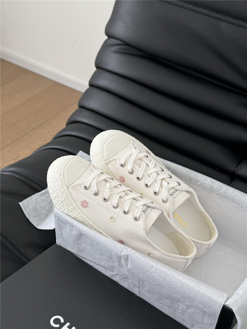 Ch**el lace up low top canvas sneakers