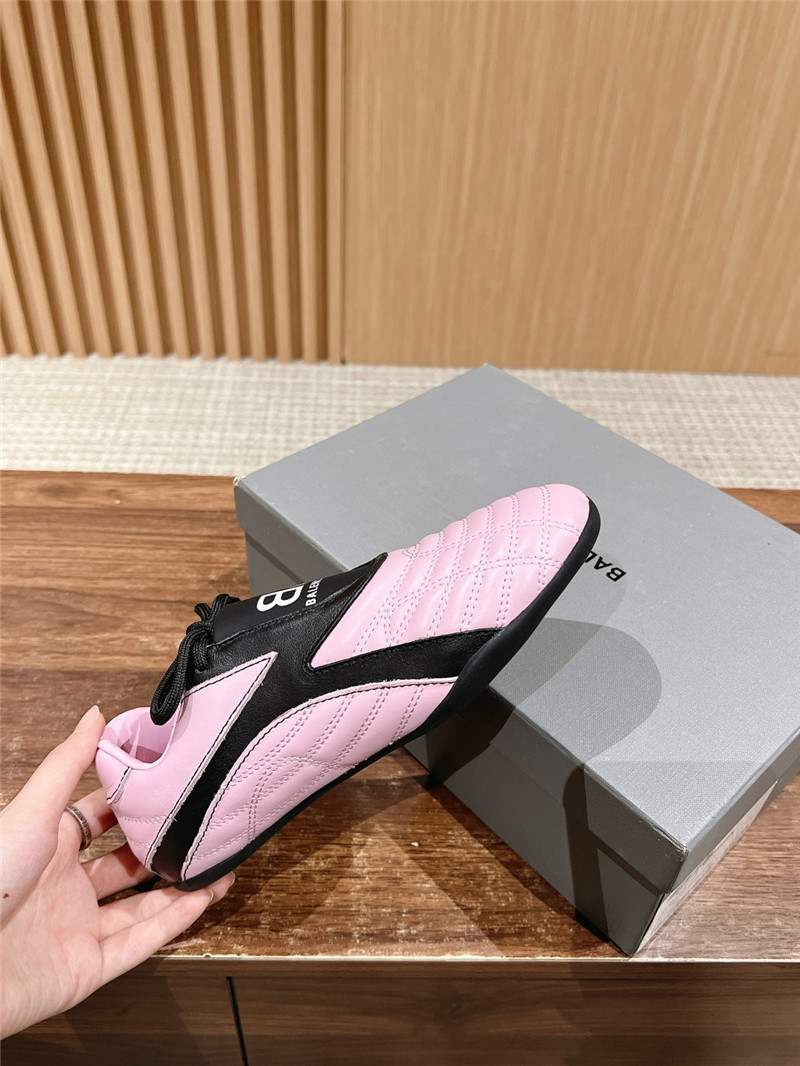 Ba1en*iaga zen sneaker pink