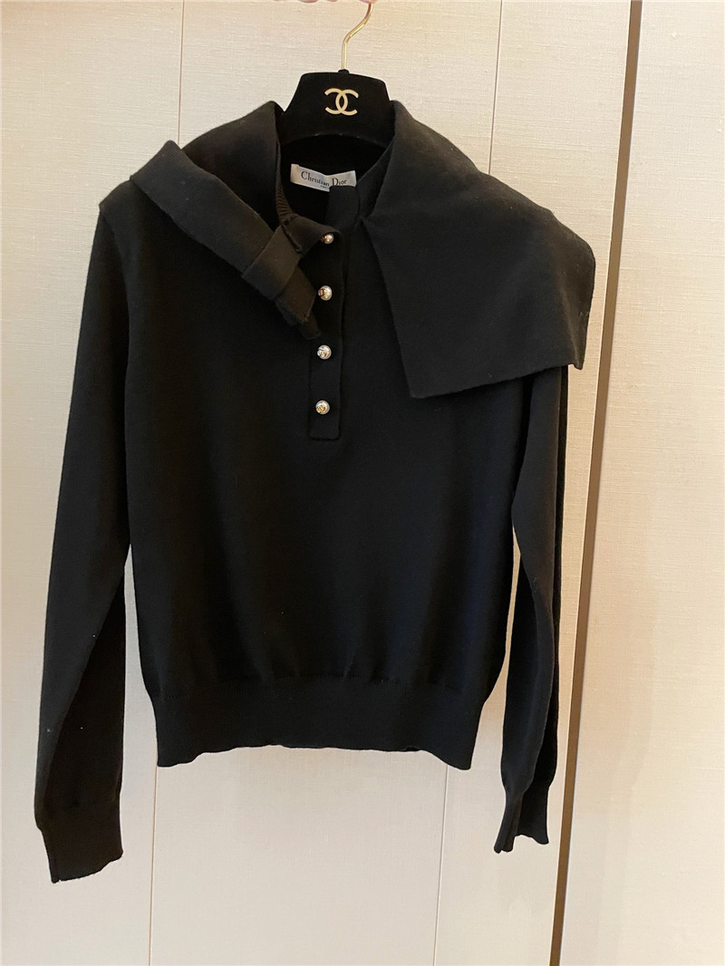 D10r crop cape cashmere sweater black
