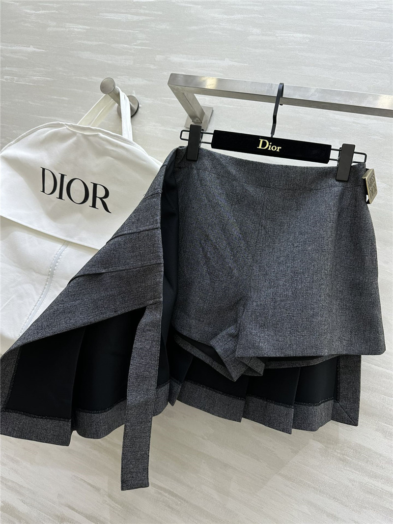 D10r irregular pleated skirt
